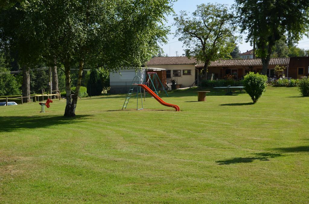 Camping " Le Grun De Chignore" Vollore-Ville Экстерьер фото